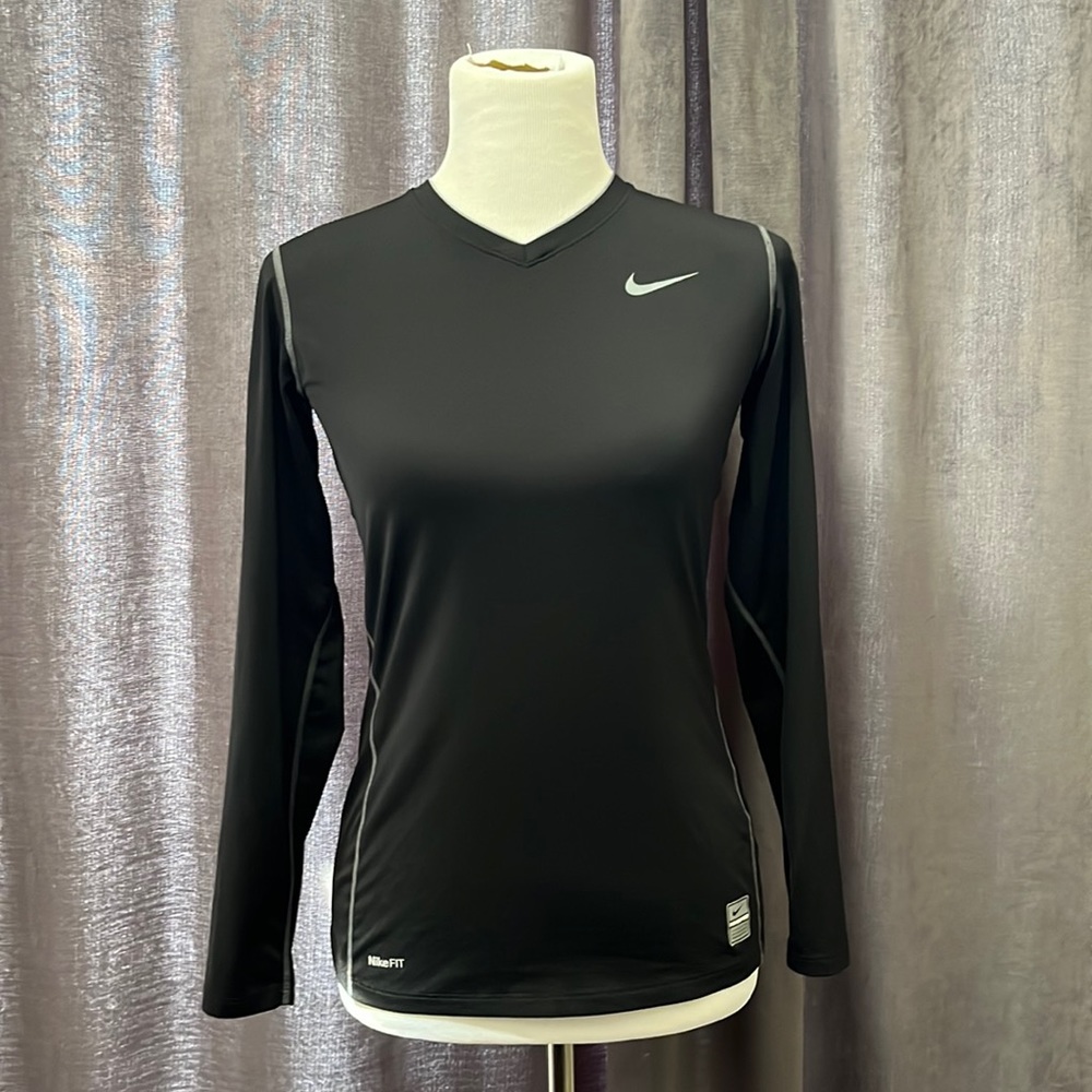 Nike Pro Black Longsleeve V-Neck Dry Fit Activewear Tee, Women’s Small (4-6)
